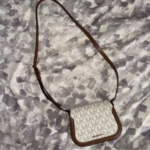 michael kors lucie cross body bag